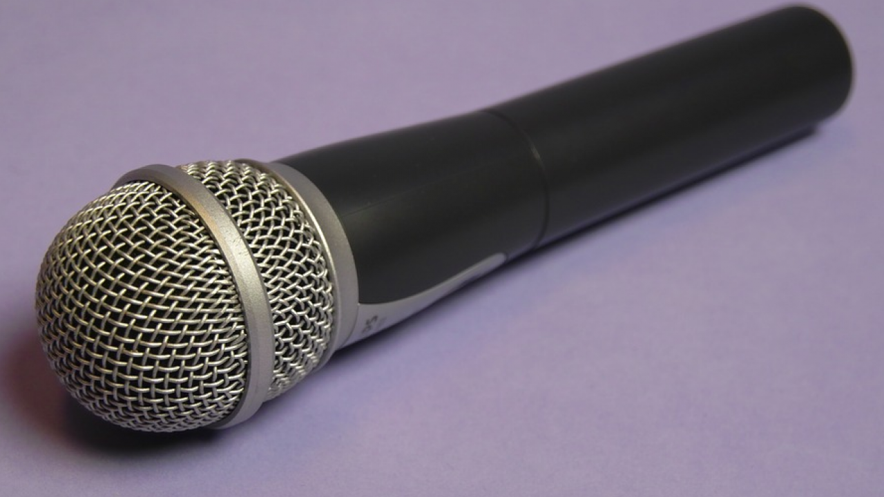 Find Out Which Is The Best Karaoke Mic